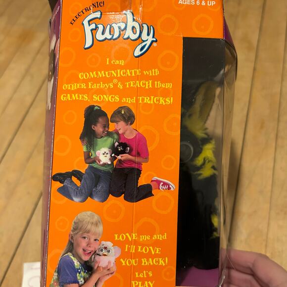 1999 Bumblebee Furby Black Yellow Tiger Electronics WORKING With Box and Tags - Picture 9 of 10